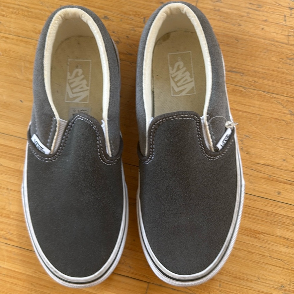 VANS Classic slip on suede shoes in size 1